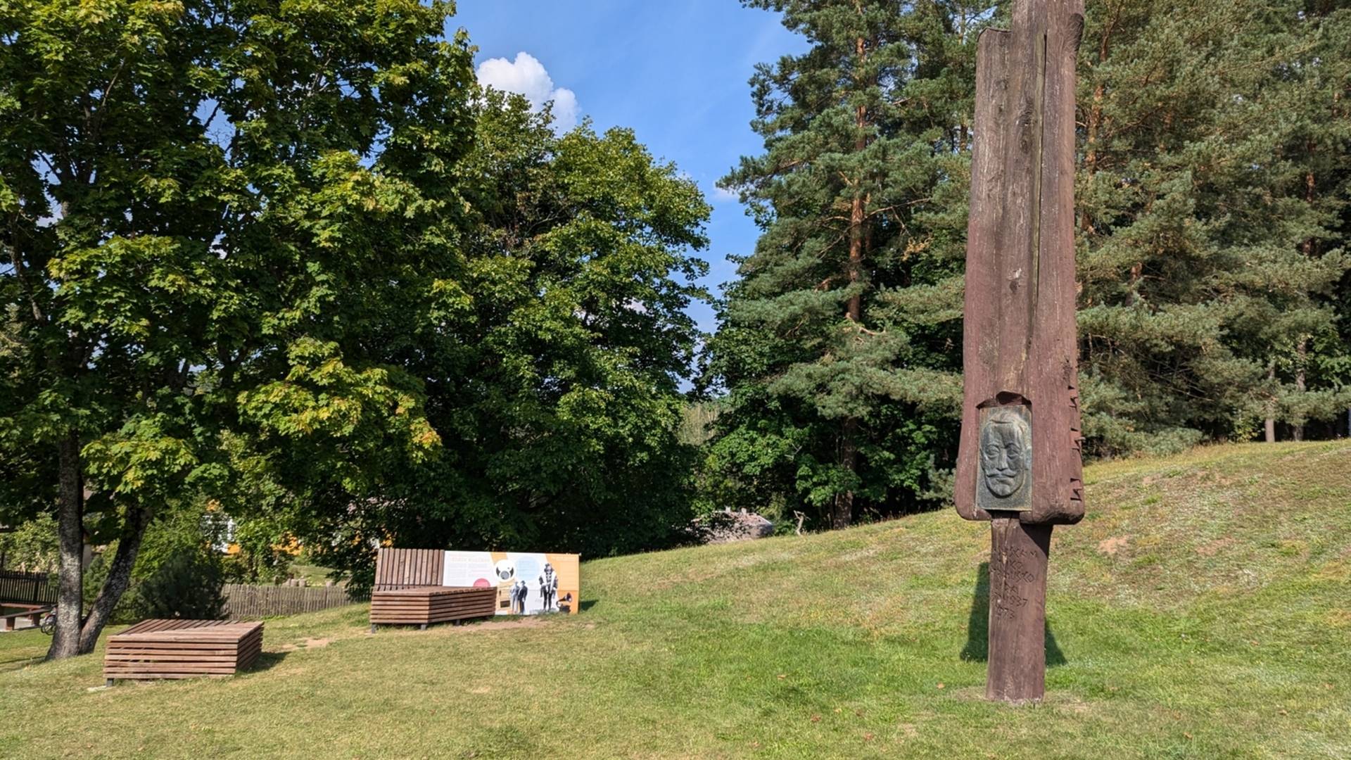 Monument komponists Mikas Petrauskas